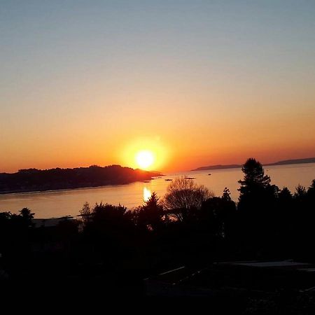 Apartamento Con Terraza Y Vistas Al Mar Apartment Bueu Bagian luar foto
