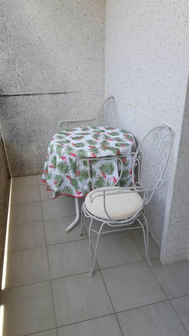 Apartamento Con Terraza Y Vistas Al Mar Apartment Bueu Bagian luar foto